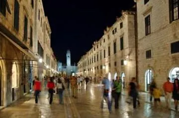 Orsula דוברובניק